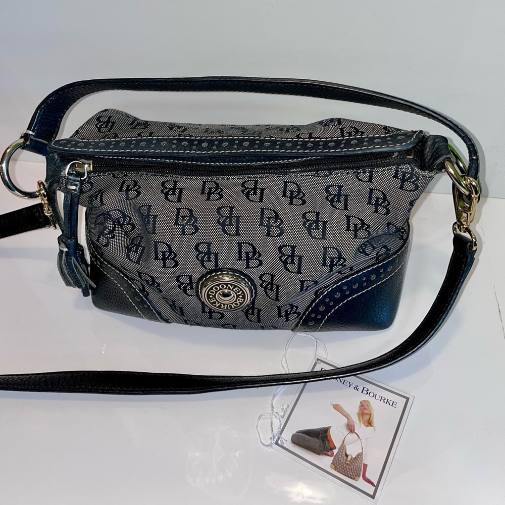 Dooney & Bourke medium slouch handbag navy